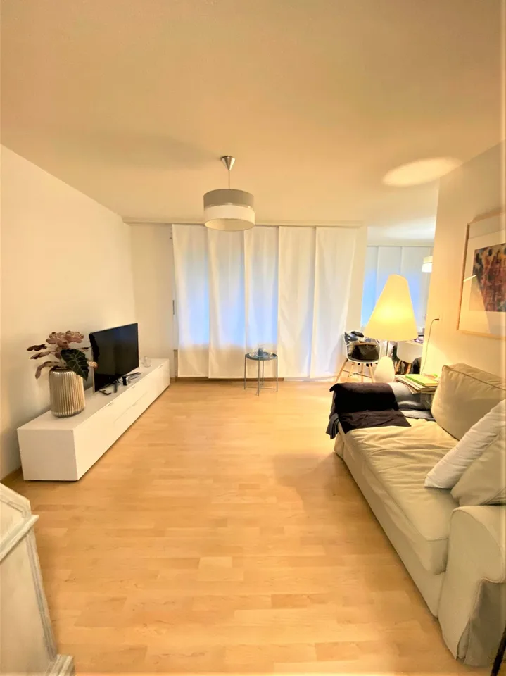 2.5 Zimmerwohnung mit Gartenanteil in Hochfelden  per sofort verfügbar