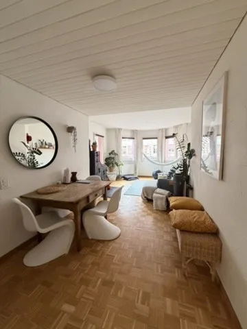 Only for 3 months: Bright Apt in Kreis 4 (Europaallee)