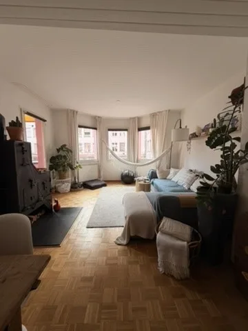 Only for 3 months: Bright Apt in Kreis 4 (Europaallee)