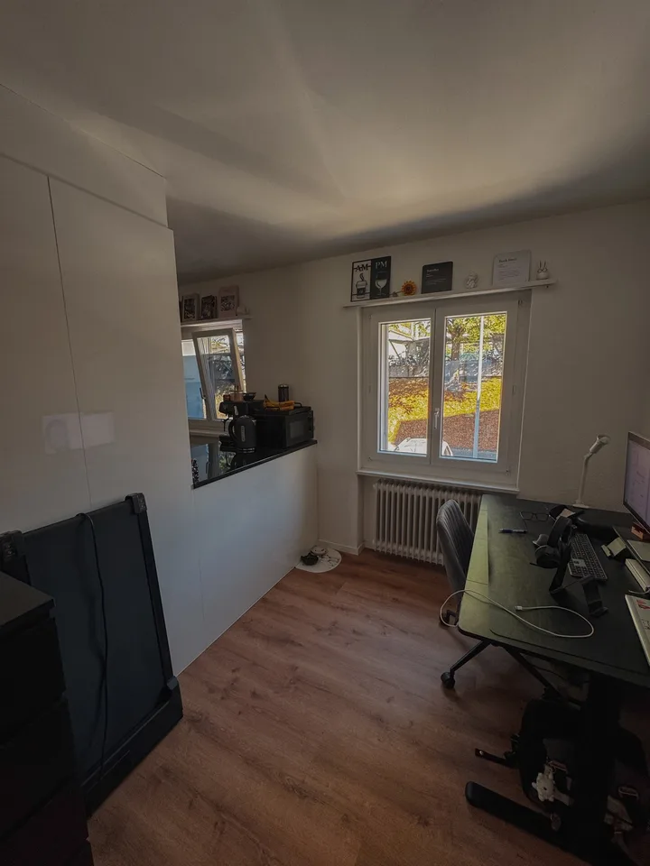 Moderne, lichtdurchflutete 2.5-Zimmer-Wohnung mit 15m² Balkon – ruhig & direkt beim Bahnhof Möhlin
