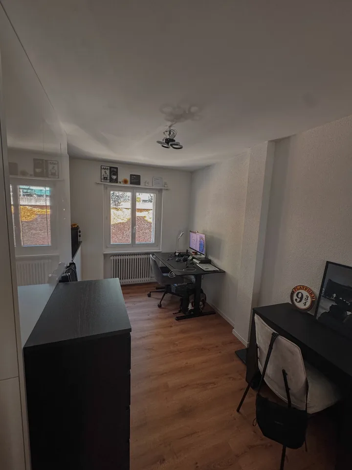 Moderne, lichtdurchflutete 2.5-Zimmer-Wohnung mit 15m² Balkon – ruhig & direkt beim Bahnhof Möhlin