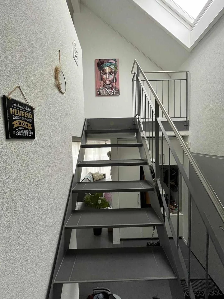 Duplex 2.5 pièces à Gals – 2 places de parc – CHF 1'500 charges comprises