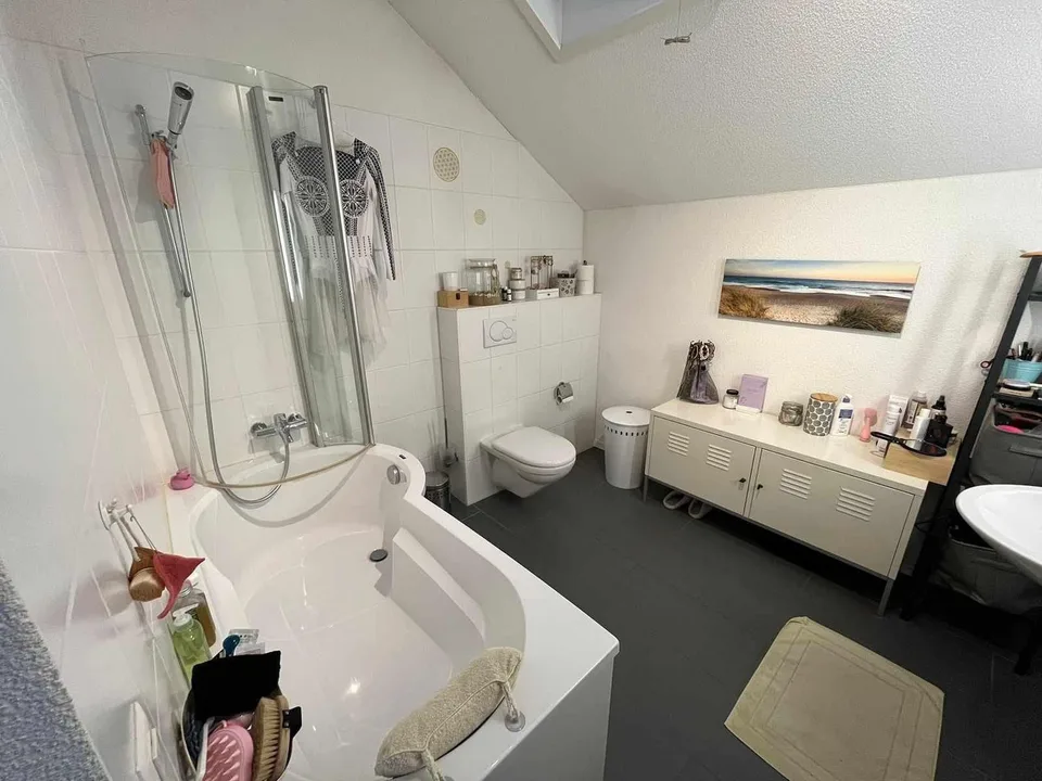Duplex 2.5 pièces à Gals – 2 places de parc – CHF 1'500 charges comprises