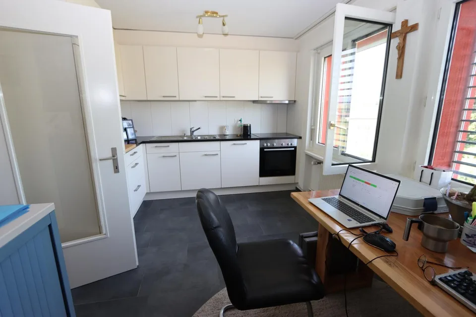 EXKLUSIVE 2.5 ZIMMERWOHNUNG IN ZOFINGEN