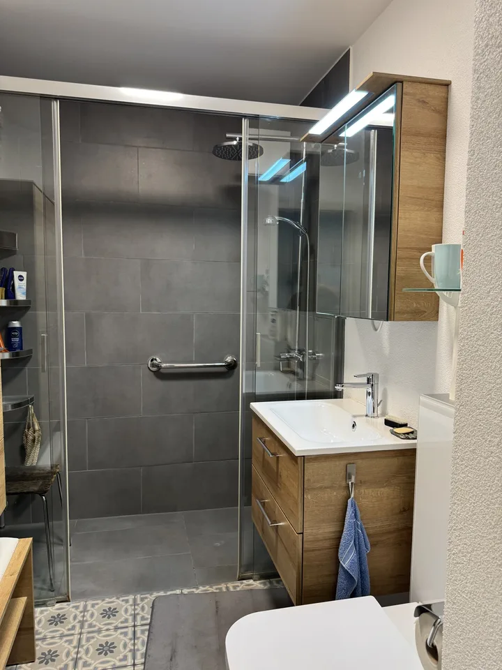 3 Zimmerwohnung im beliebten Lindenquartier mit ESH Platz
