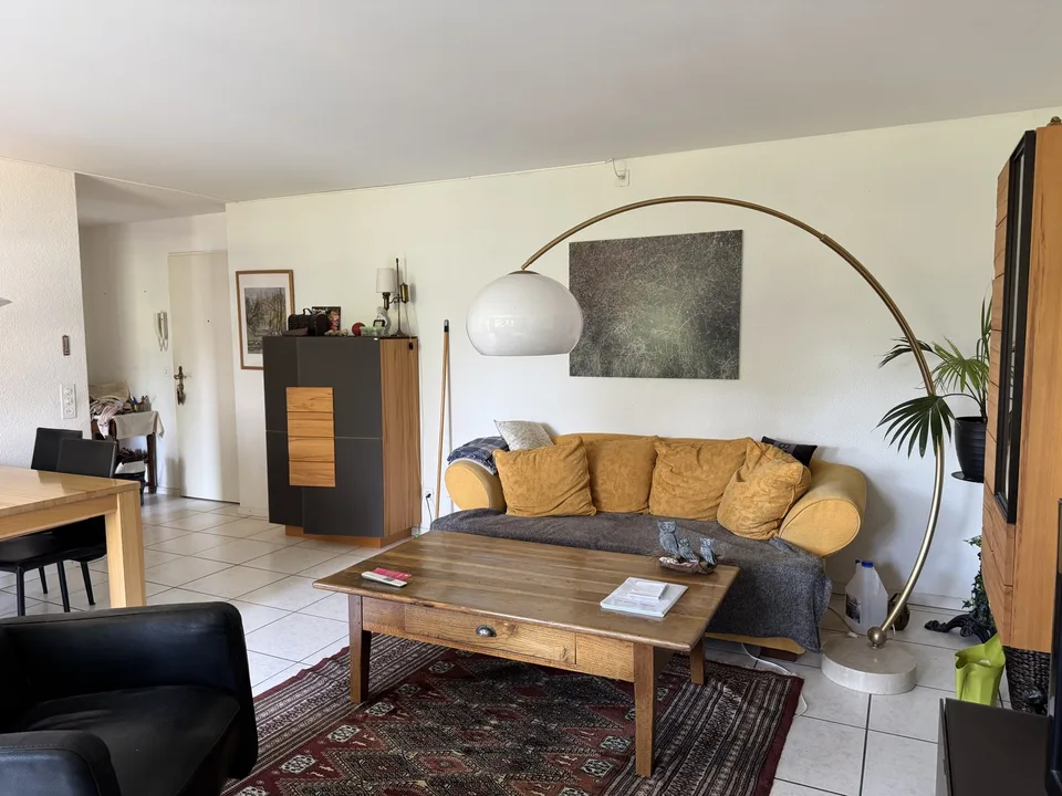 3 Zimmerwohnung im beliebten Lindenquartier mit ESH Platz