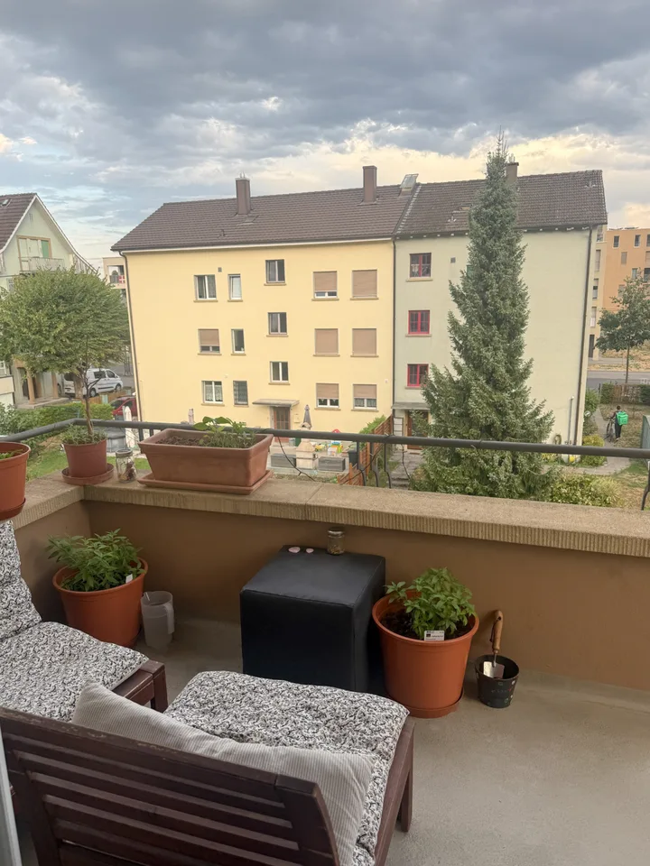 Helle 3-Zimmer Wohnung mit Balkon und Gartenmitbenutzung