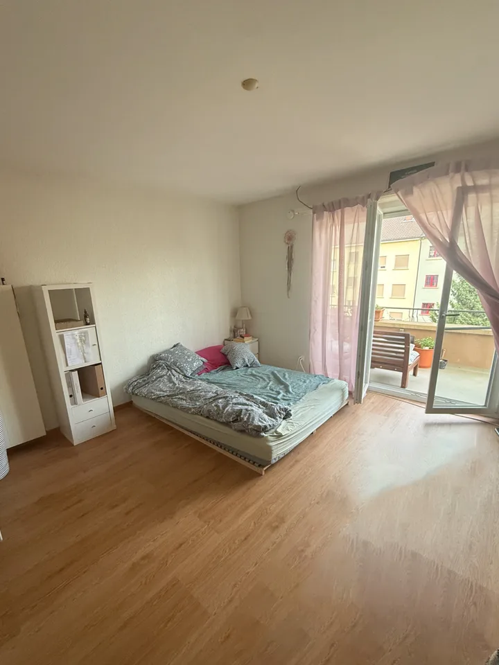 Helle 3-Zimmer Wohnung mit Balkon und Gartenmitbenutzung