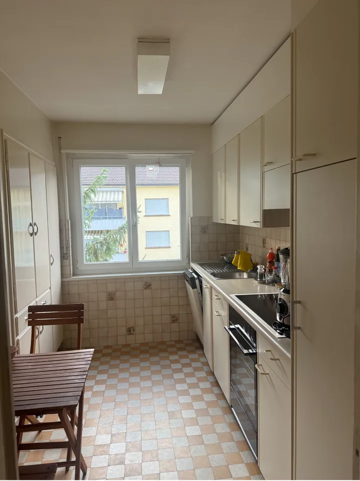 Helle 3-Zimmer Wohnung mit Balkon und Gartenmitbenutzung