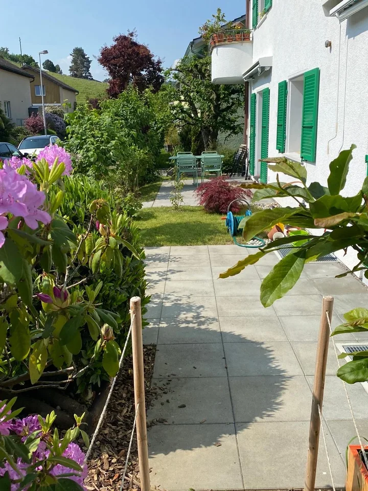 Schön sanierte 3.5 Zimmerwohnung im Grünen