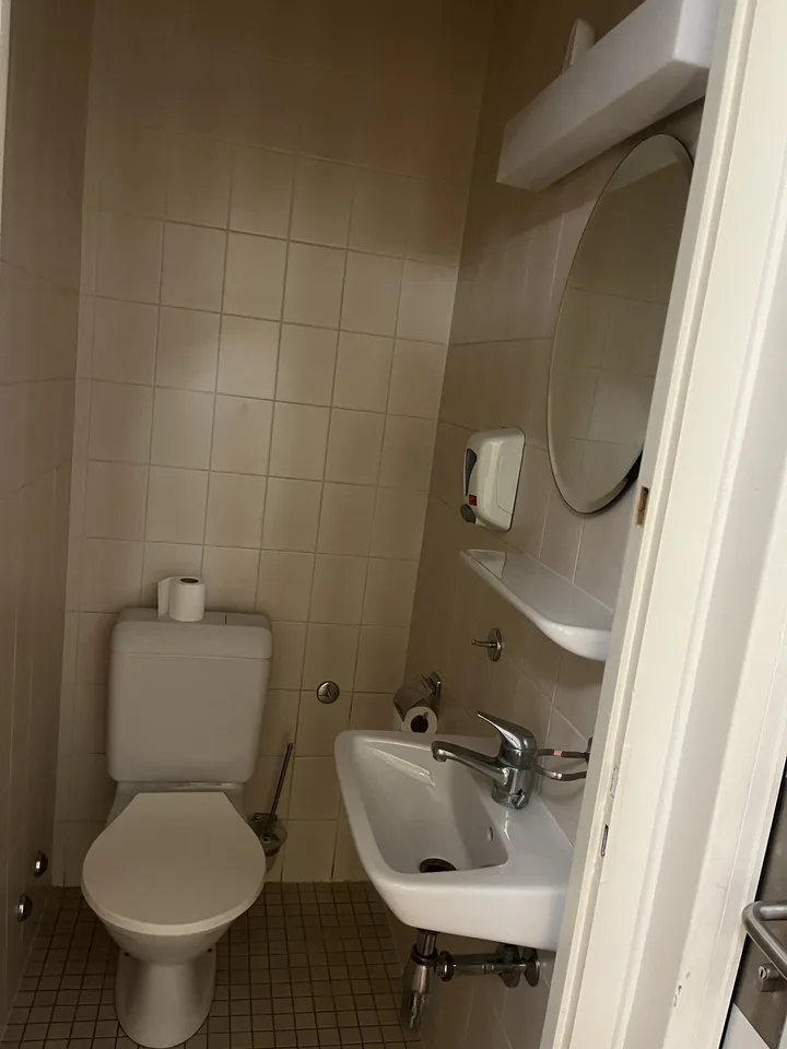 Chambre meublée