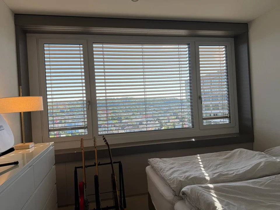 Moderne 2-Zimmer-Wohnung mit atemberaubendem Ausblick in Oerlikon