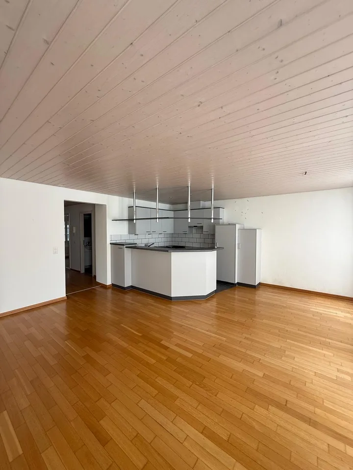 Helle 3-Zimmerwohnung mit grossem Balkon und Gartenzugang in Bubendorf