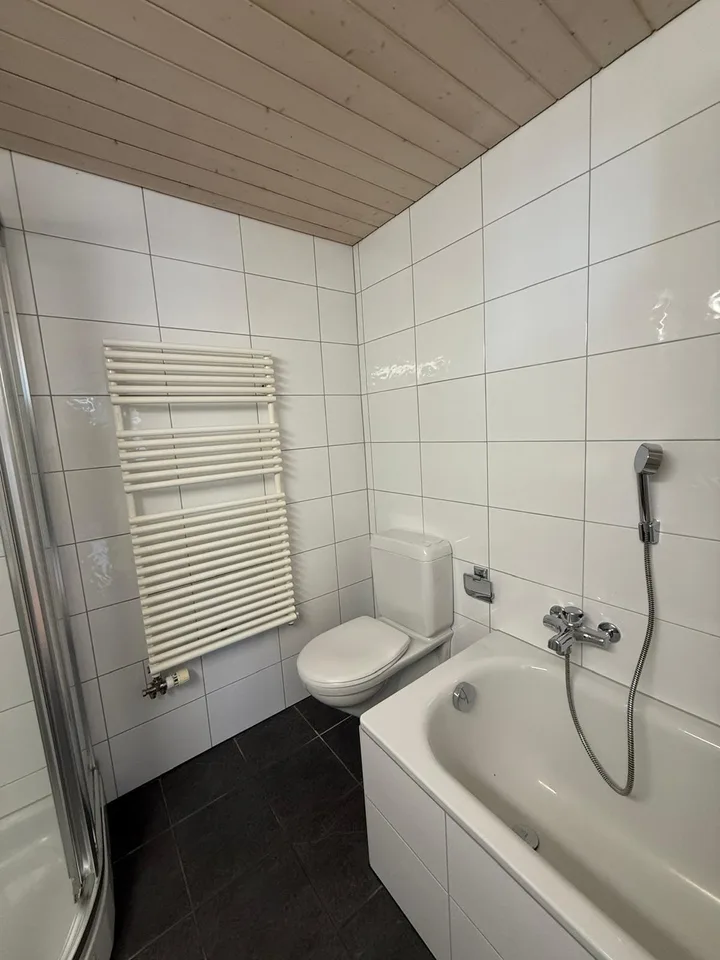 Helle 3-Zimmerwohnung mit grossem Balkon und Gartenzugang in Bubendorf
