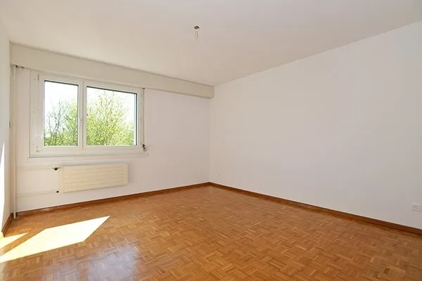 Grosszügige Wohnung mit Gartensitzplatz