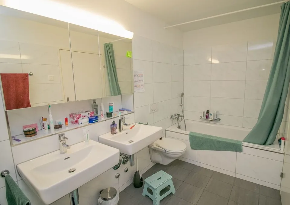 Attraktive Familienwohnung an ruhiger Seelage
