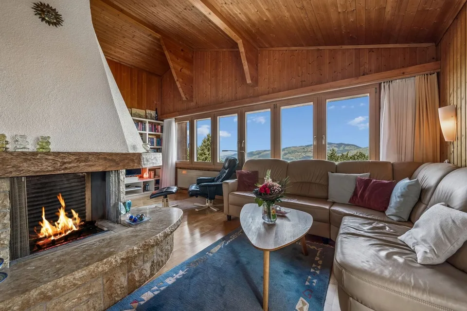 Maison familiale traditionnelle de 5,5 pièces avec vue sur le lac