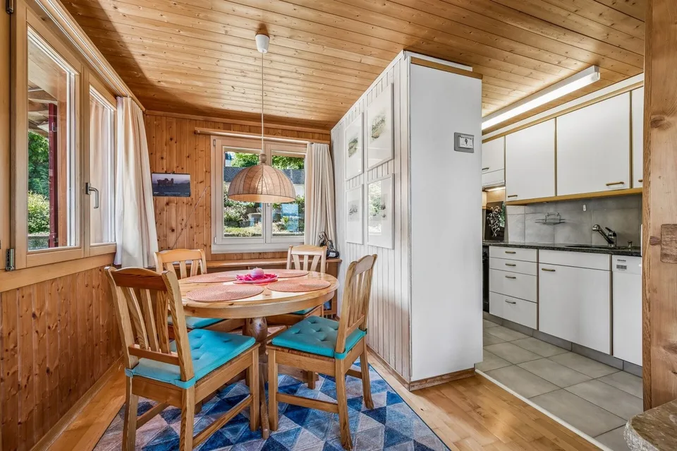 Maison familiale traditionnelle de 5,5 pièces avec vue sur le lac