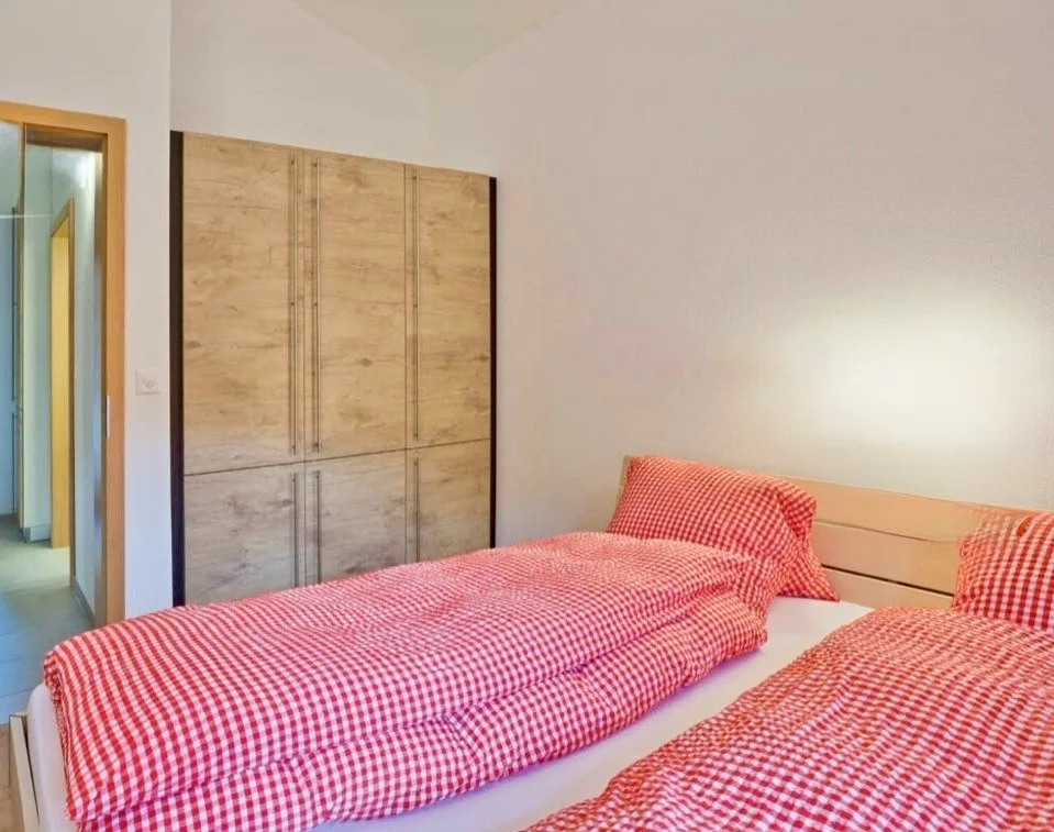 Charmante 2.5-Zimmer-Ferienwohnung im traditionellen Bergchalet in Geschinen
