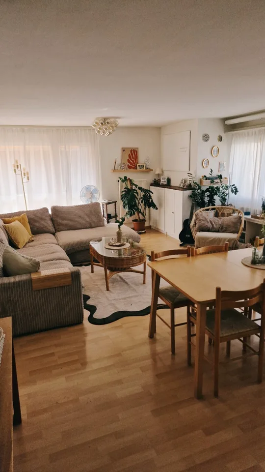 Helle 4.5-Zimmer-Wohnung mit Bergsicht