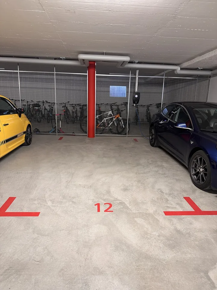 Einstellhallenplatz in Seewen SZ – ab sofort verfügbar