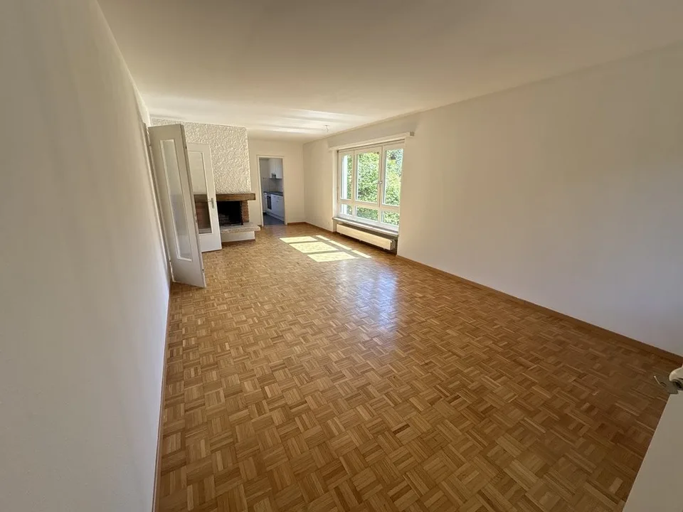 Grosszügige 5-Zimmer-Wohnung im Hochparterre