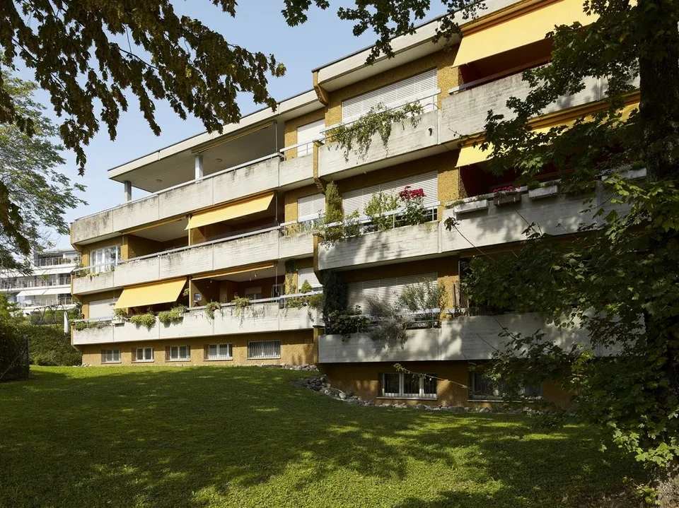 MIETEN OHNE KAUTION - Attikawohnung mit Terrasse und Seesicht