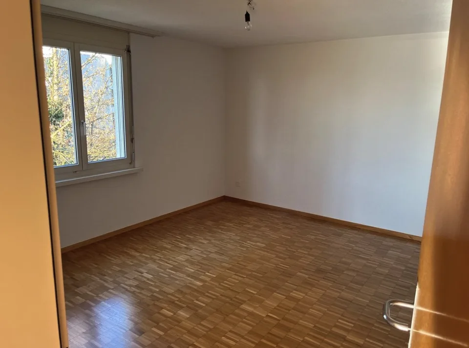 3.5-Zimmer Wohnung mit eigenem Waschraum