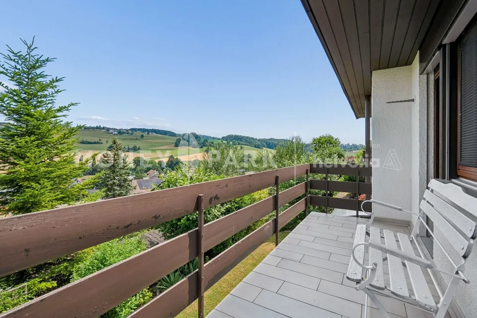 Maison unifamiliale unique de 6.5 pièces avec vue panoramique
