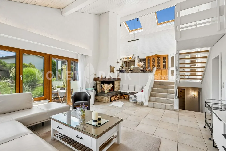 Maison unifamiliale unique de 6.5 pièces avec vue panoramique