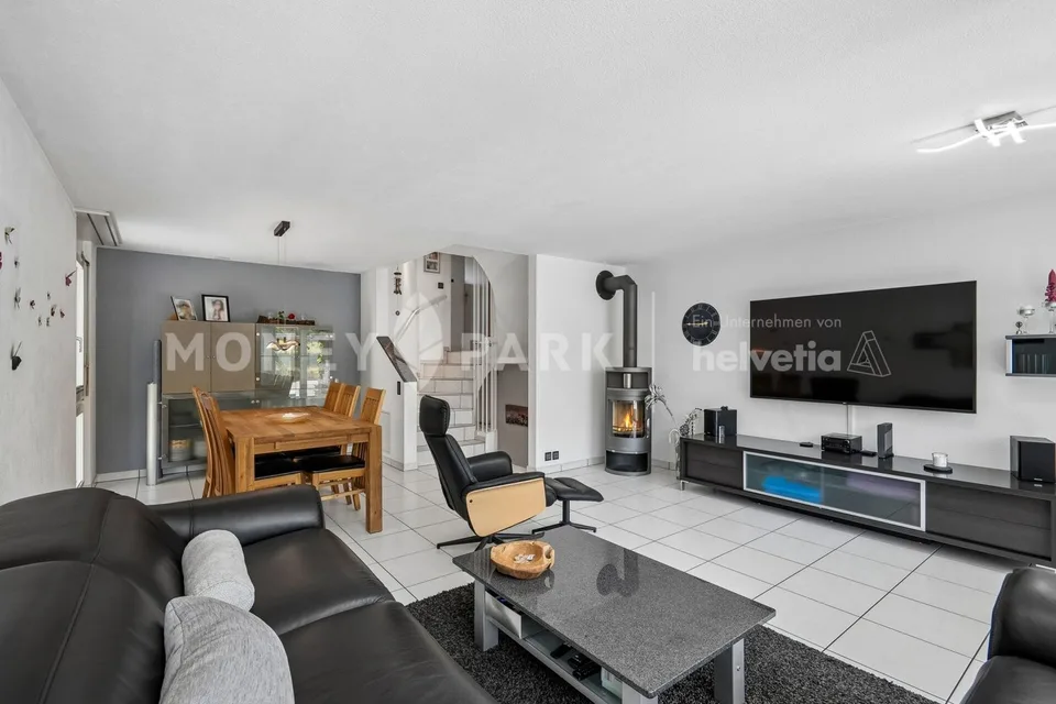 6.5-Zimmer-Reiheneinfamilienhaus in ruhiger Wohnlage