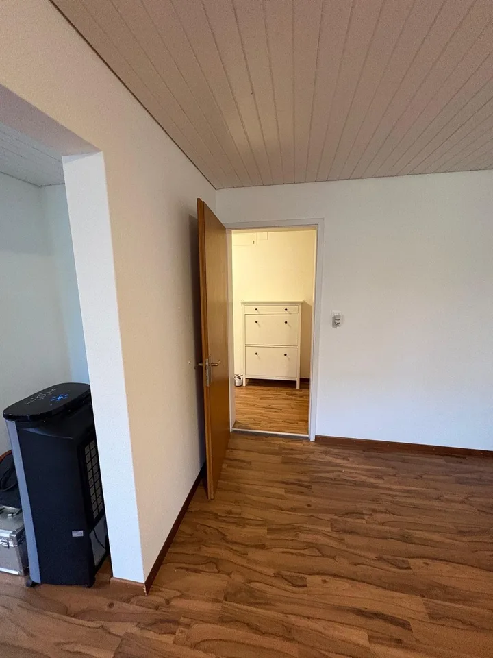 3-Zimmer-Wohnung – grosszügig, preiswert und teilsaniert