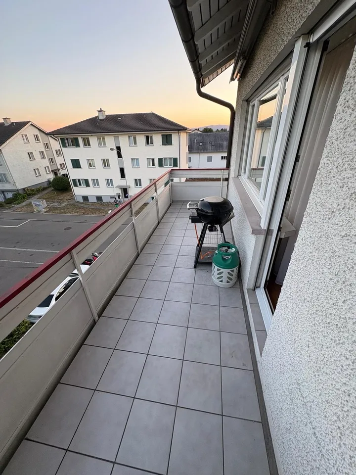 3-Zimmer-Wohnung – grosszügig, preiswert und teilsaniert