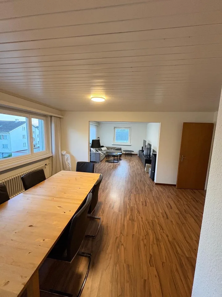 3-Zimmer-Wohnung – grosszügig, preiswert und teilsaniert