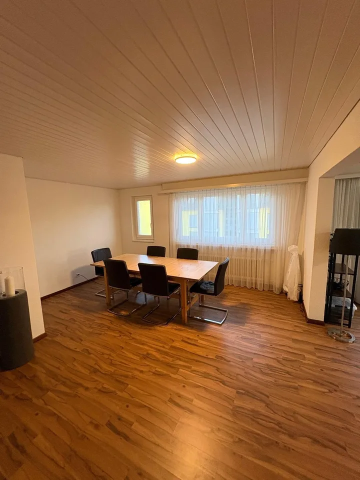 3-Zimmer-Wohnung – grosszügig, preiswert und teilsaniert