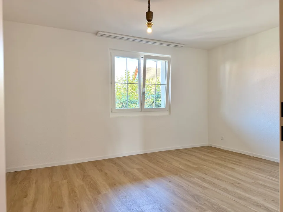 Wohlfühlende 3,5 Zimmer Wohnung an ruhiger Lage inkl. Hobbyraum zu vermieten.