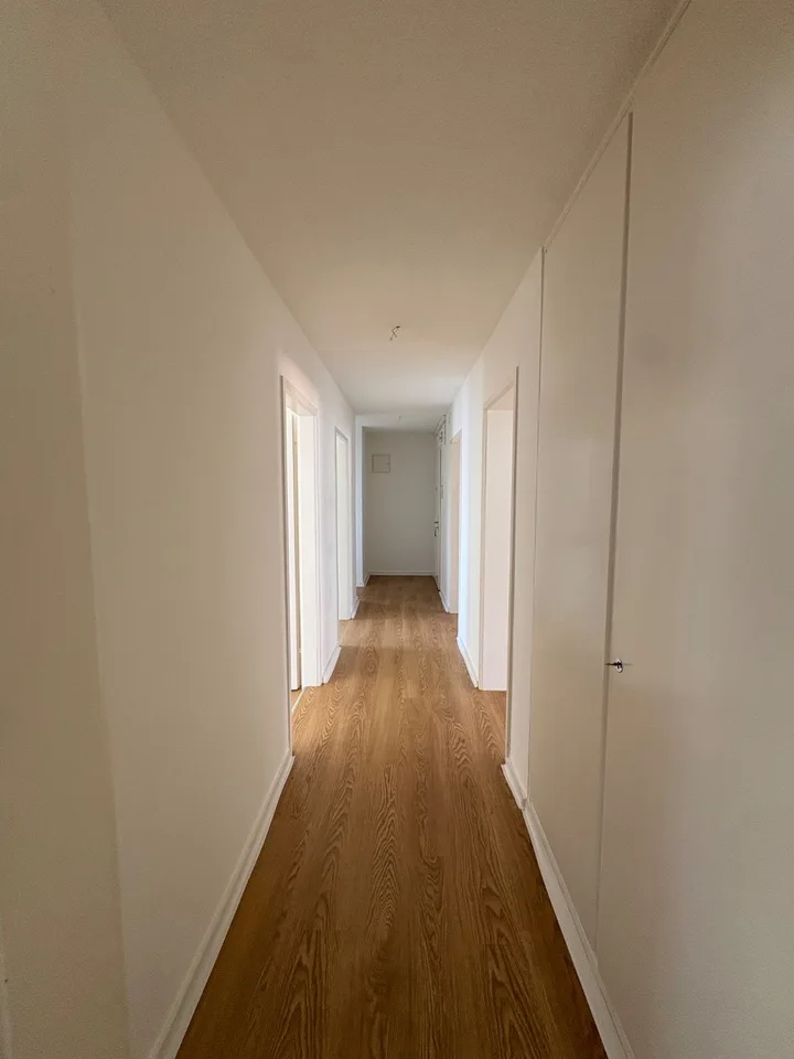 WG-Zimmer in 4.5-Zimmer-Wohnung in der Enge Zürich.