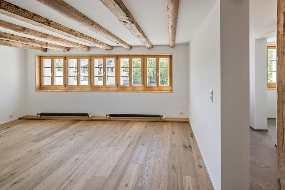 Letzte Gelegenheit: Einzigartige 7.5-Zimmer-Bauernhaushälfte