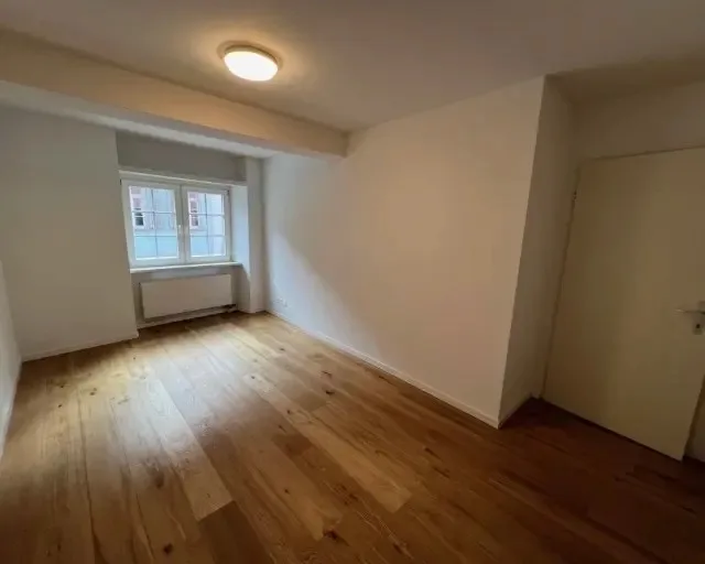 Wunderschöne Wohnung im Niederdorf ab September zu vermieten