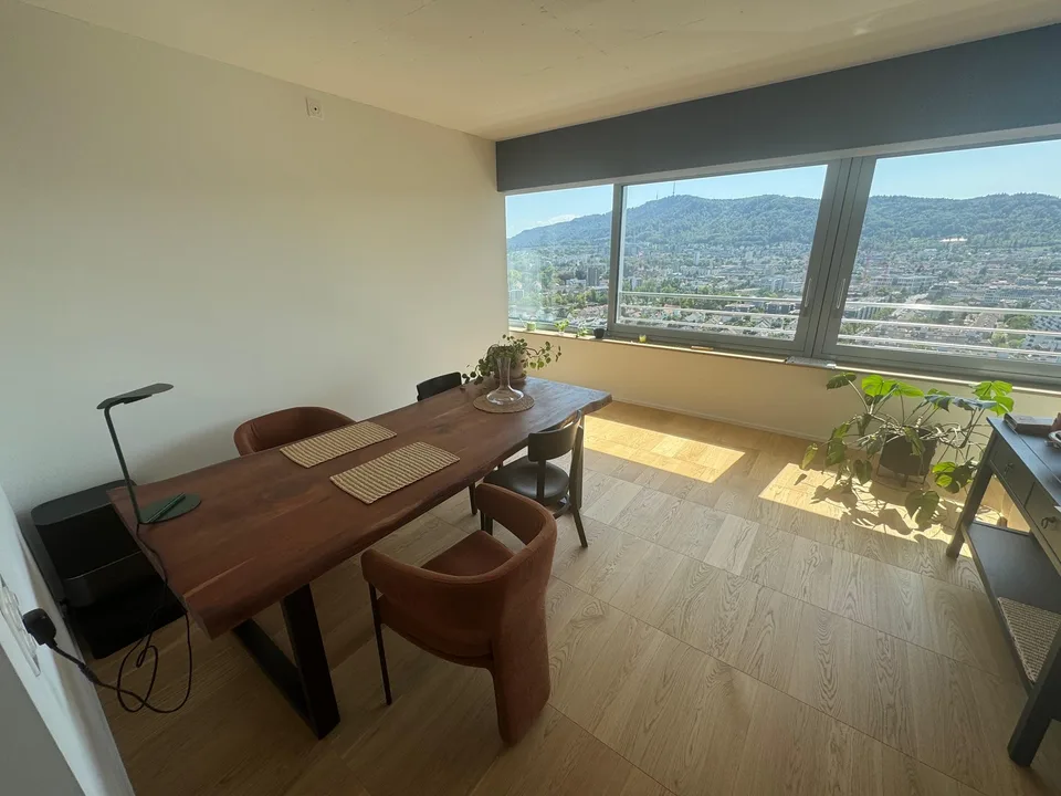2.5 modern apartment with great views