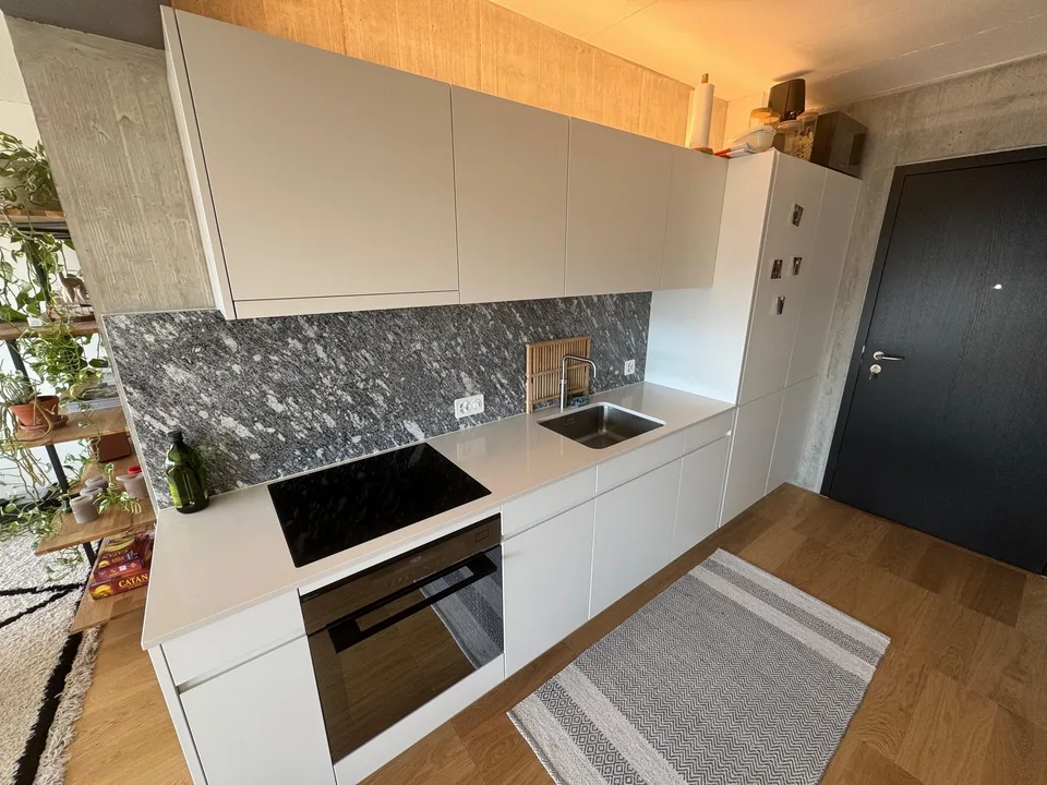 2.5 modern apartment with great views