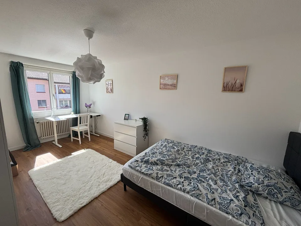 Modern möbliertes WG-Zimmer in Luzern (Kriens) – CHF 890 all inclusive