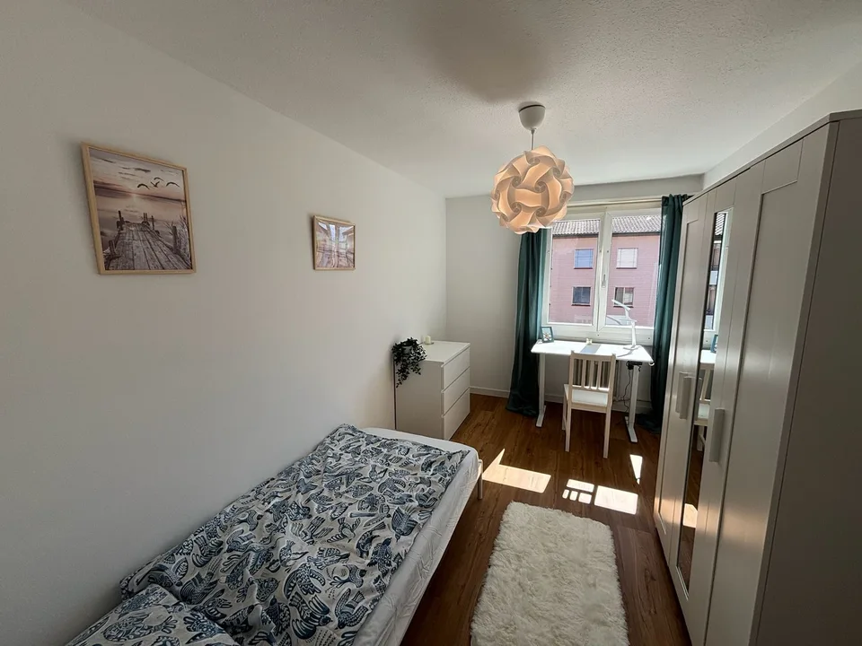 Neues WG-Zimmer in 4-er WG in Luzern (Kriens) – ideal für Young Professionals & Expats