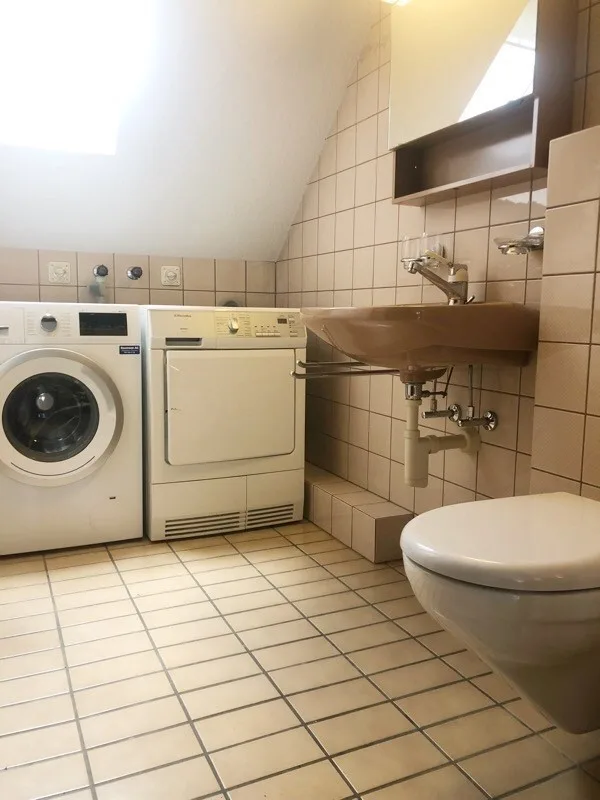 3.5-Zimmer-Dachwohnung zu vermieten