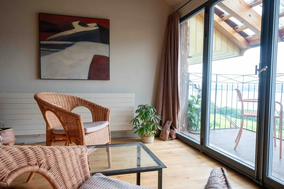 2 Zimmerwohnung mit Aussicht auf den Murtensee