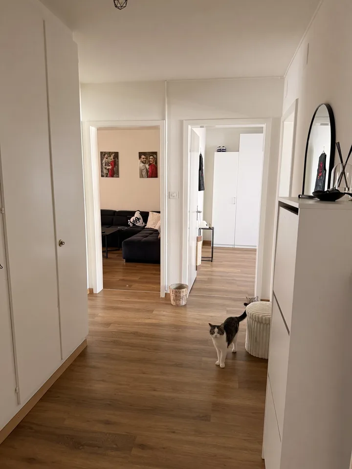 Helle 4.5-Zimmer-Wohnung mit Balkon und Whirlpool in Grenchen – ab sofort verfügbar!