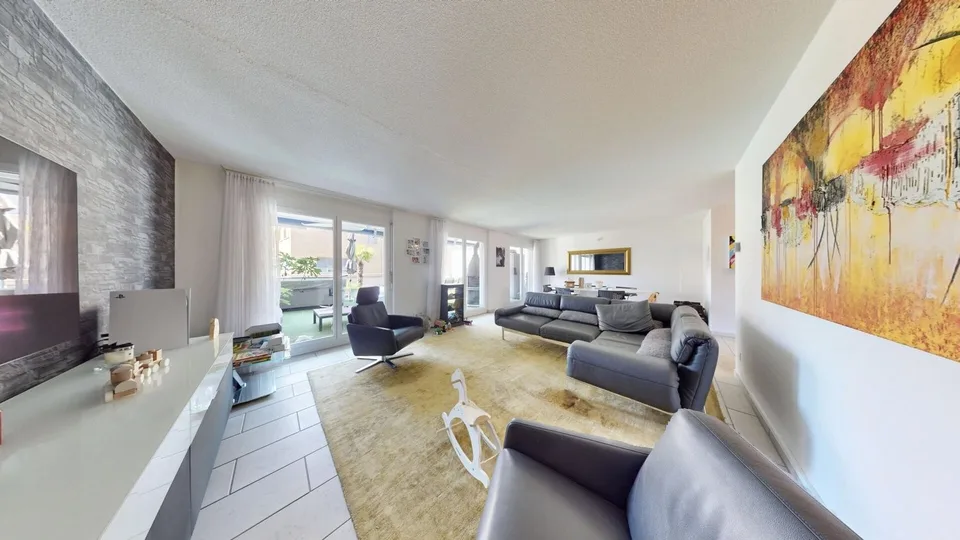 MITTEN IM ZENTRUM - STILVOLLE MAISONETTE MIT EINZIGARTIGER TERRASSE
