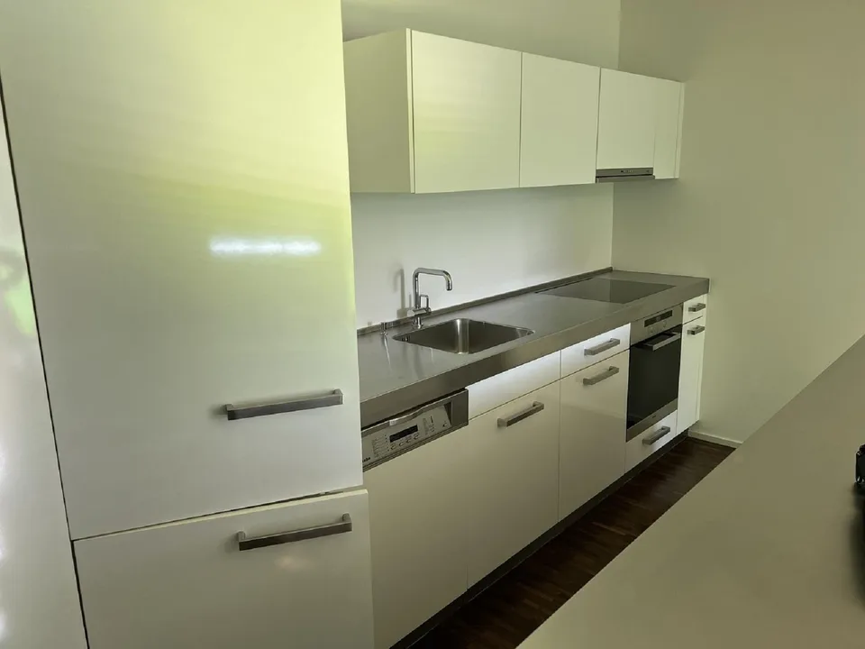 Helle 2,5-Zimmer-Wohnung mit Balkon in Binningen – sofort verfügbar!