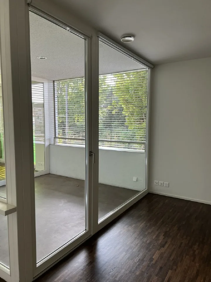 Helle 2,5-Zimmer-Wohnung mit Balkon in Binningen – sofort verfügbar!