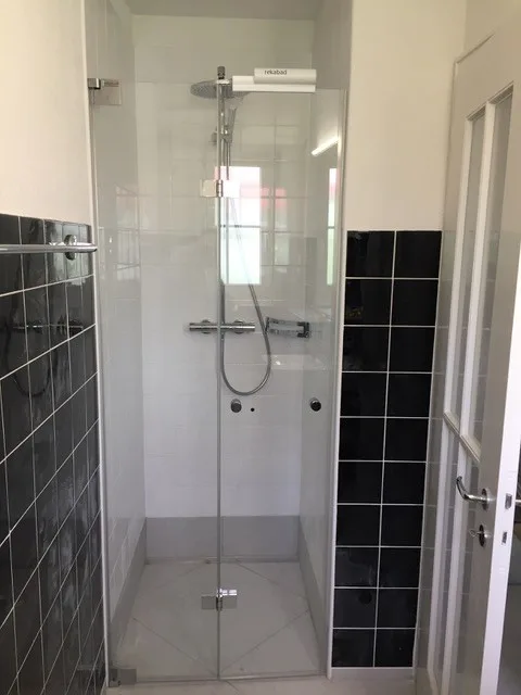 Einfamilienhaus mit Pool auf dem grünen Bruderholz